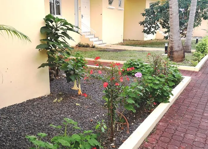My Lil Place Rental Unit In A Beach Facing Complex