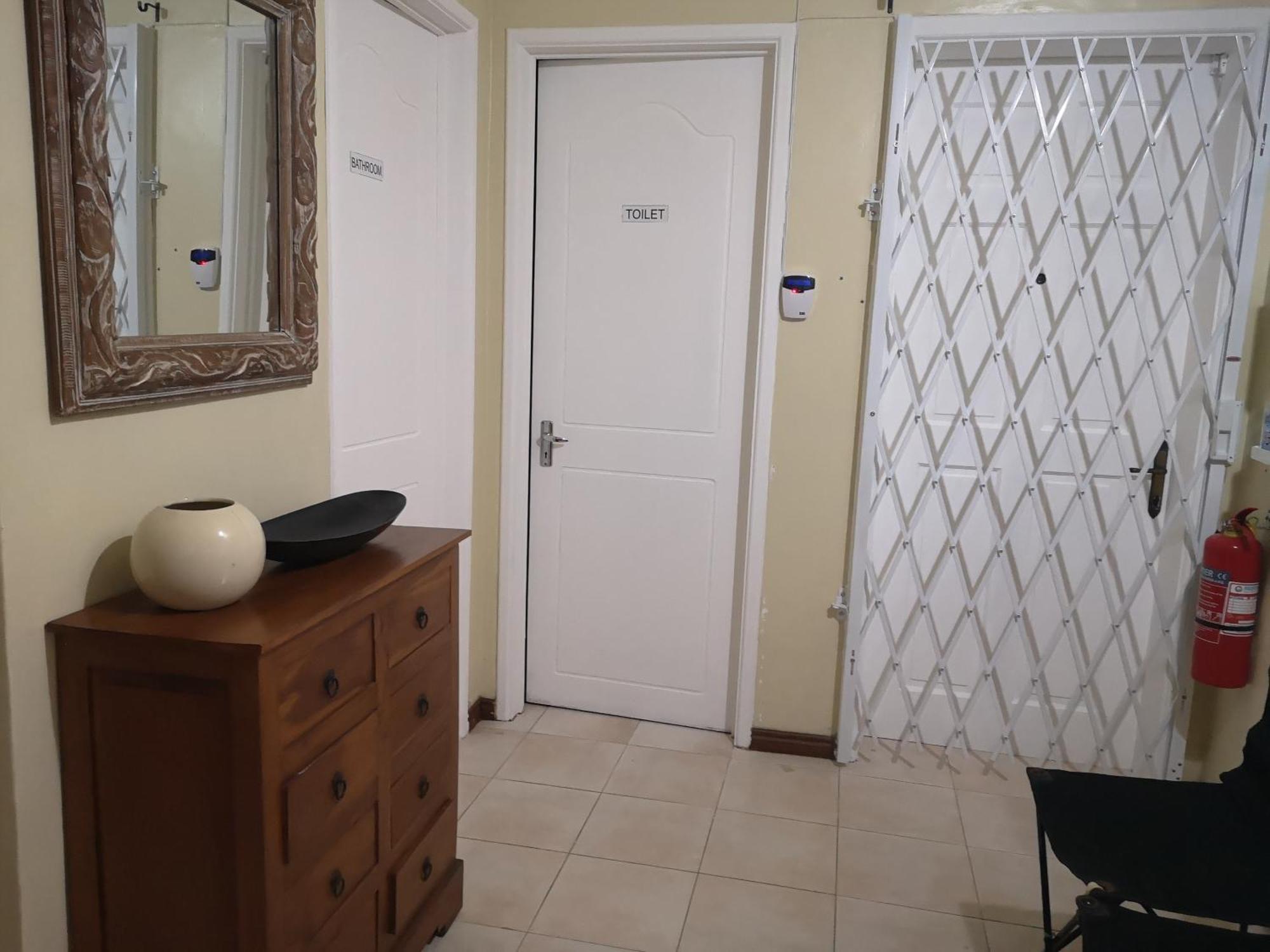 Apartment My Lil Place Unit In A Facing Complex Flic en Flac